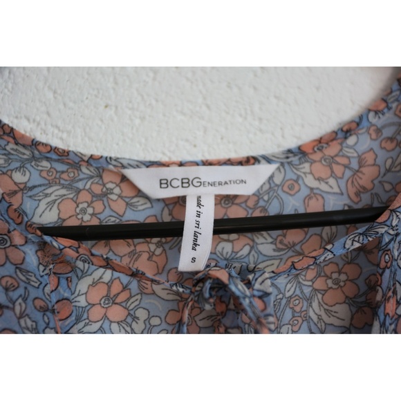 BCBGeneration Sheer Flowy Bell Sleeve Two Layer Floral Print Blue Dress Sz Sm - Picture 4 of 6